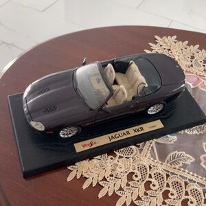 Maisto Jaguar XKR Convertible Model - Dark Metallic Burgundy with Cream Interior